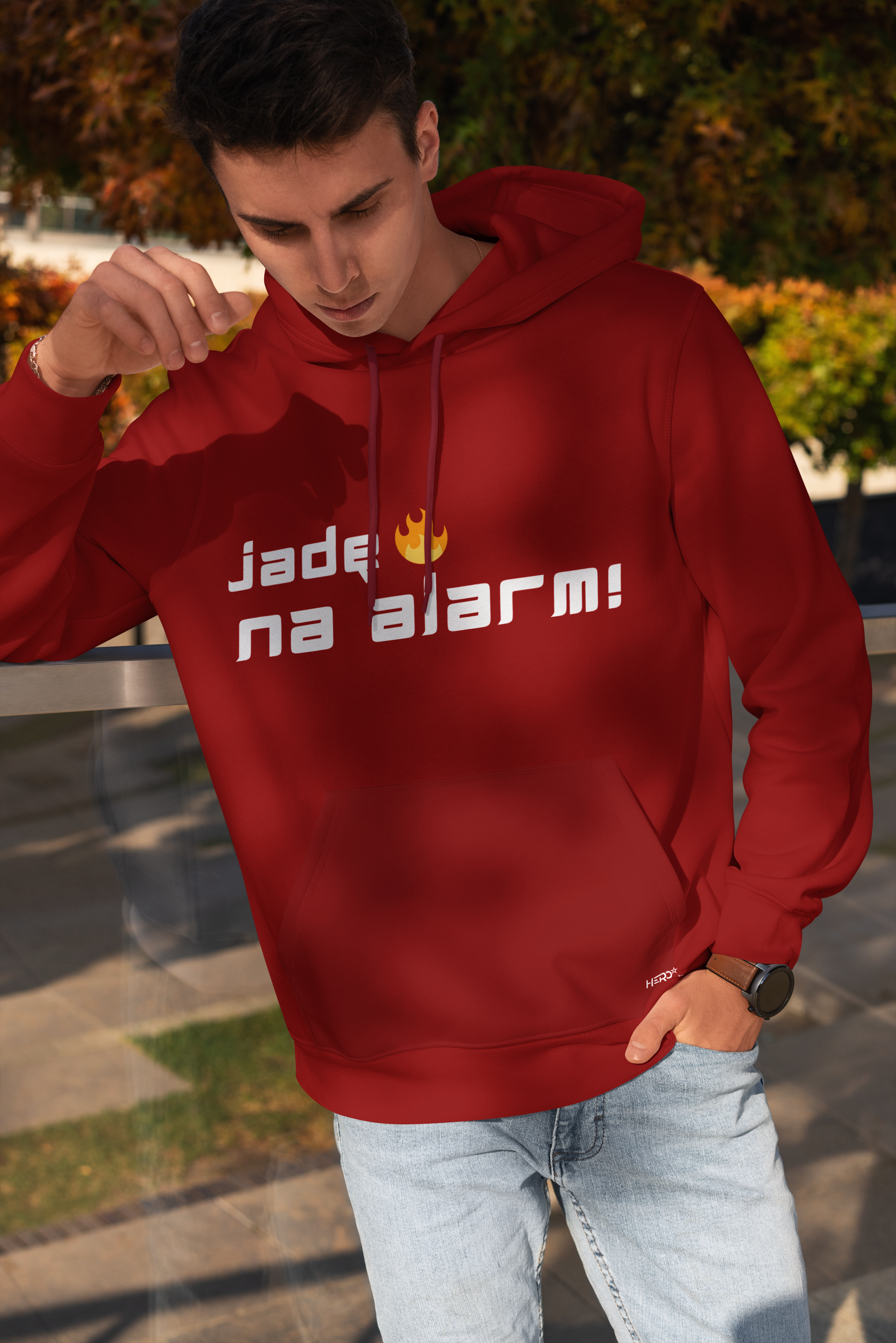 m1_jadenaalarm_bluza